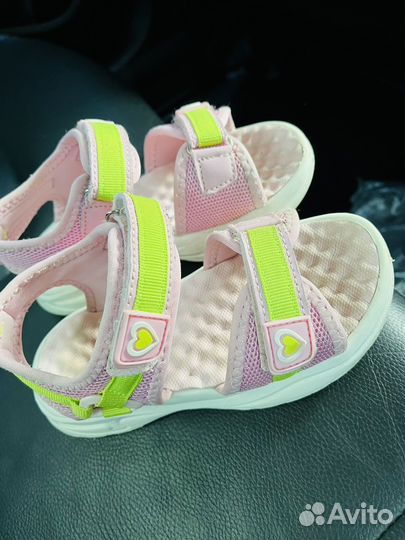 Босоножки для девочки 28