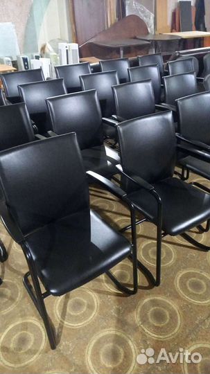 Кресла и стулья компьютерные офисные