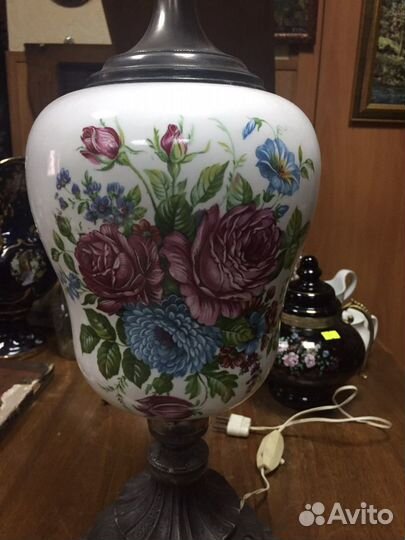 Лампа настольная