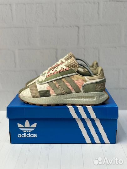 Кроссовки Adidas retropy e5