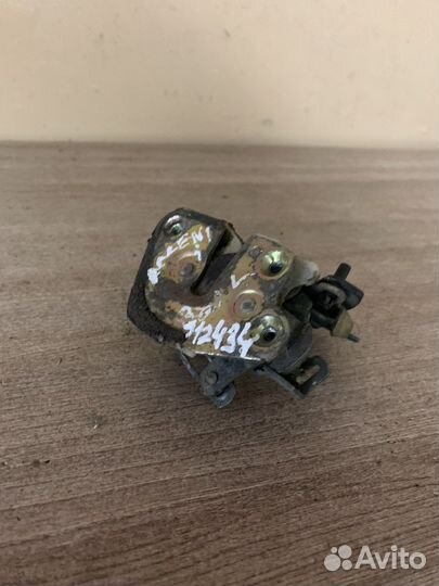 Замок двери задней Accent 1