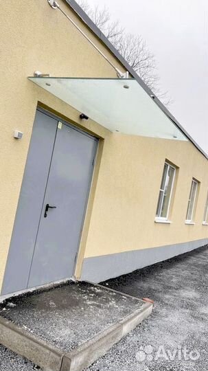 Козырек стеклянный