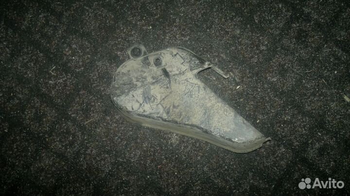 Ауди a8 d4 внутренний кожух топливно заливной горл