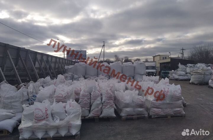 Мраморная крошка в мешках