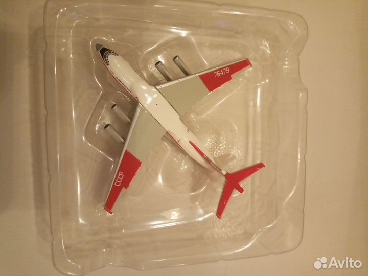 Модель самолета herpa 1/500