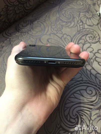 iPhone X, 64 ГБ