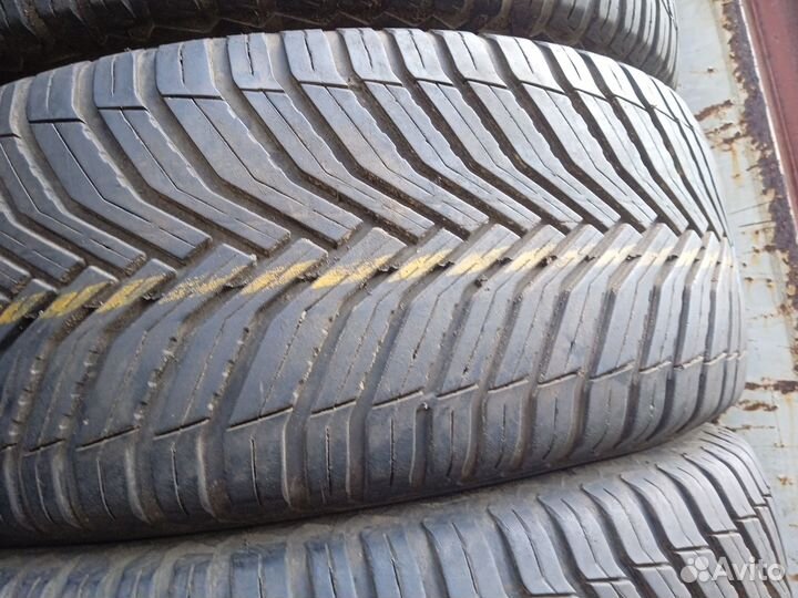 Michelin CrossClimate 2 215/55 R17