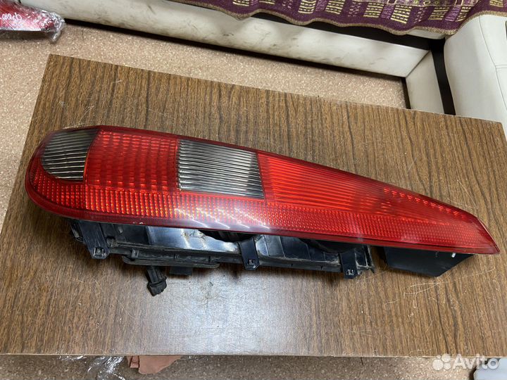 Фонарь задний правый Ford Fusion дорестайлинг