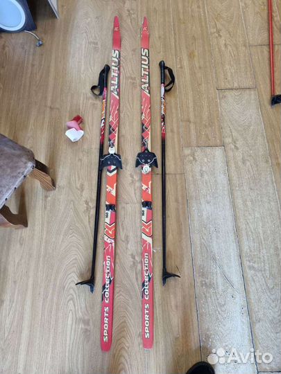 Беговые лыжи