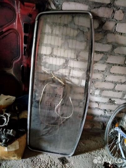 Заднее стекло волга