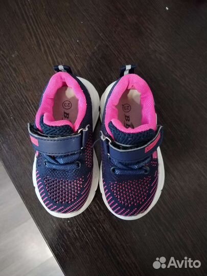 Кроссовки для девочки