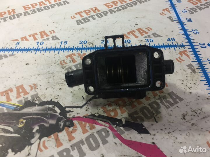 Ситроен С4 Пикассо Корпус термостата