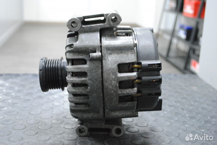 Генератор Mercedes Benz Sprinter 2.1 CDi б/у