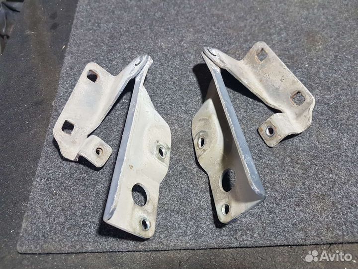 Петля капота nissan almera n16