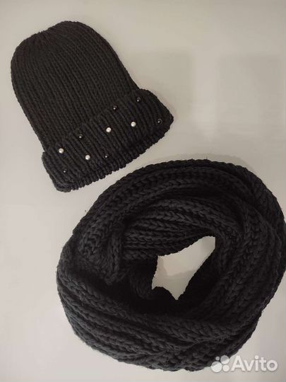 Шапка и снуд для девушки