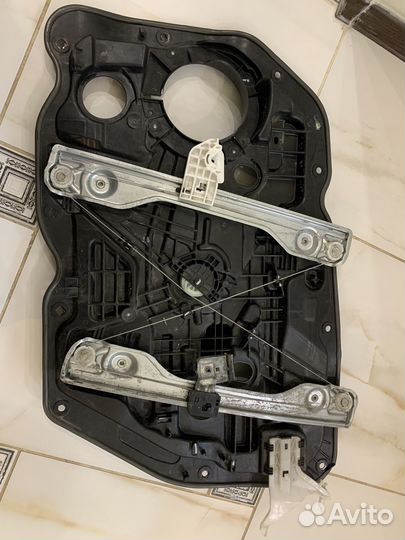 Карта стеклоподъемника на Kia Ceed JD 2013