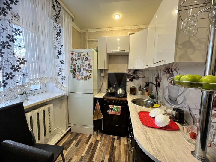 3-к. квартира, 52 м², 1/2 эт.