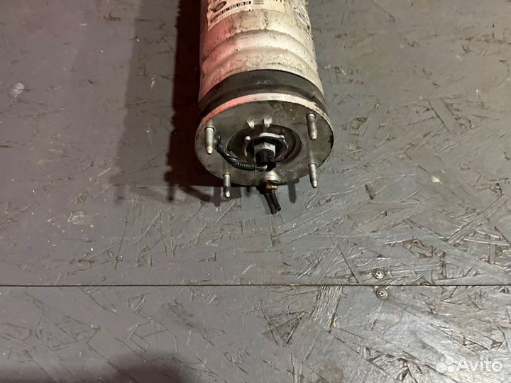 Амортизатор подвески передний левый Land Rover