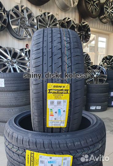 Sonix Prime UHP 08 225/40 R18