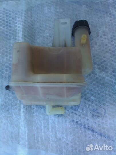 Рено Лагуна 2 расширительный бачок