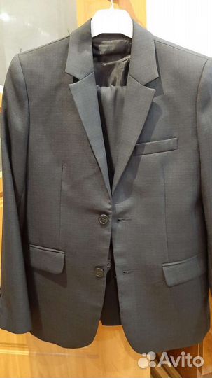 Продам костюм