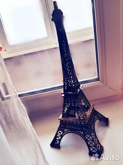 Эйфелева башня