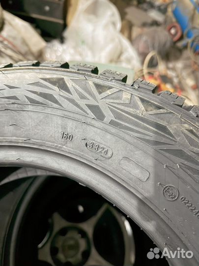 Ikon Tyres Autograph Ice 9 185/65 R15 92T