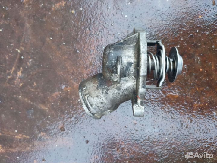 Термостат Mercedes ML164 S221 W273