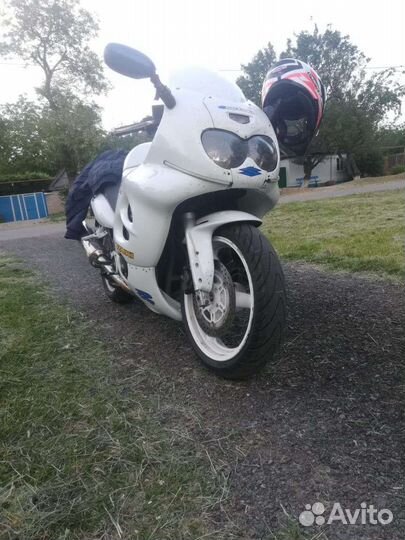 Сузуки катана 600