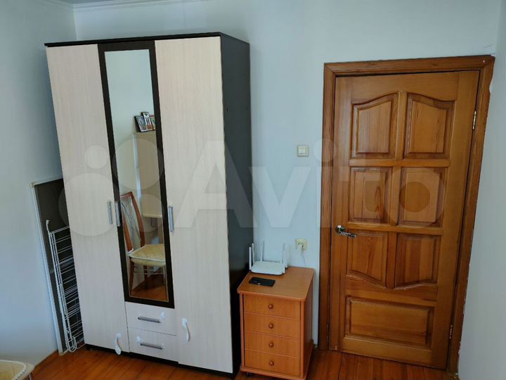 4-к. квартира, 87 м², 1/10 эт.