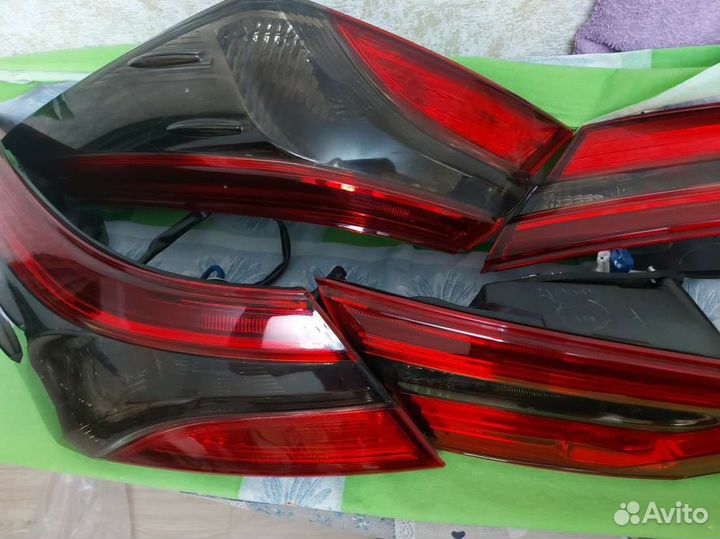 Фонари задние Toyota Camry 70 оригинал