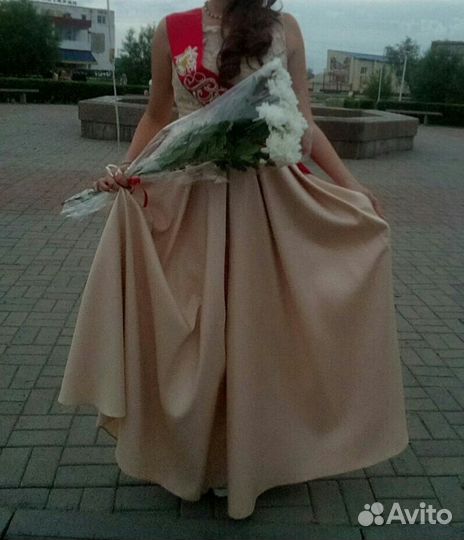 Платье на торжество