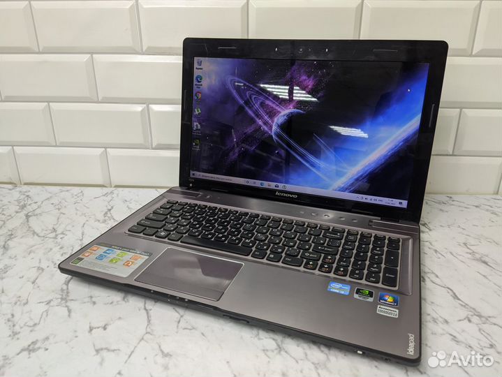 Ноутбук Lenovo Core i3/ ram 8gb/ SSD 120gb