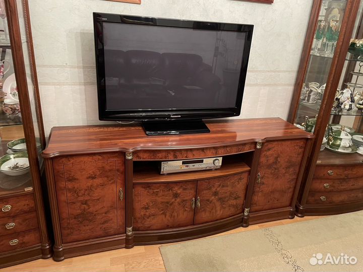 Стенка под телевизор