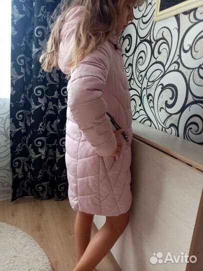 Демисезонный пуховик для девочки