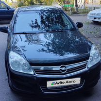 Opel Astra 1.6 AMT, 2011, 198 191 км, с пробегом, цена 610 000 руб.