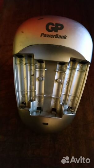 Зарядное устройство GP