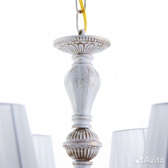 Люстра 'Моника' 8хЕ14 40т белый с золотой патиной