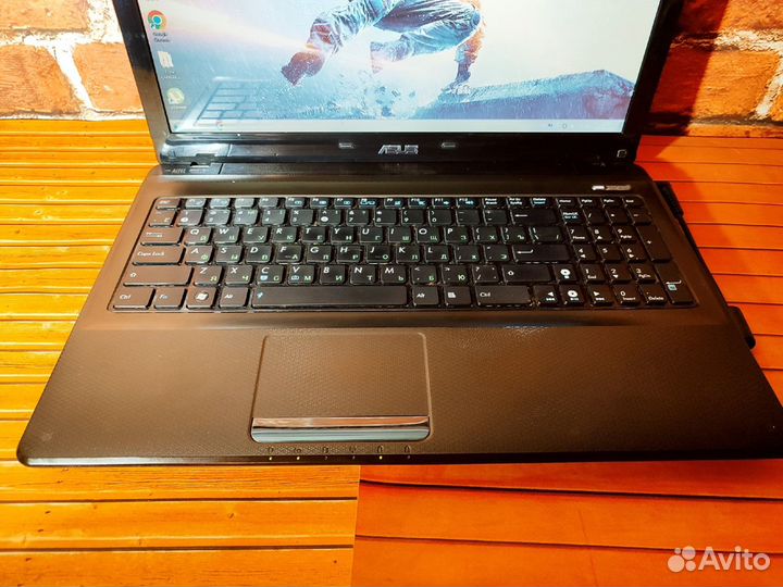 Asus k52D - 3 Ядра \ 4 Озу \ 1 GB Видео \ 320 HDD