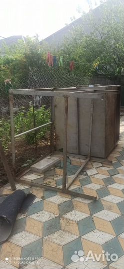 Бак для воды железный