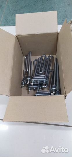 Тэн 1700W прямой с отверстием, L170 мм, 094715