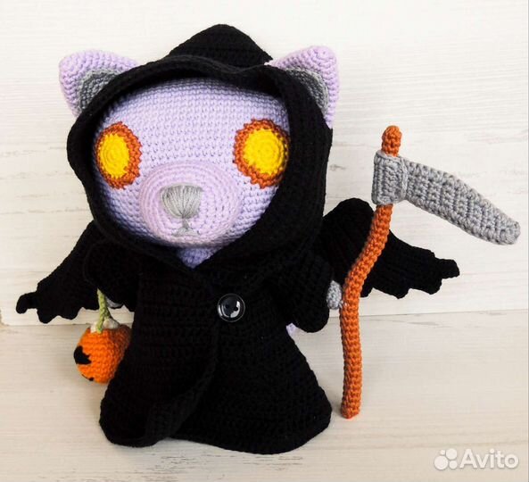 Вязаная игрушка кот (амигуруми)