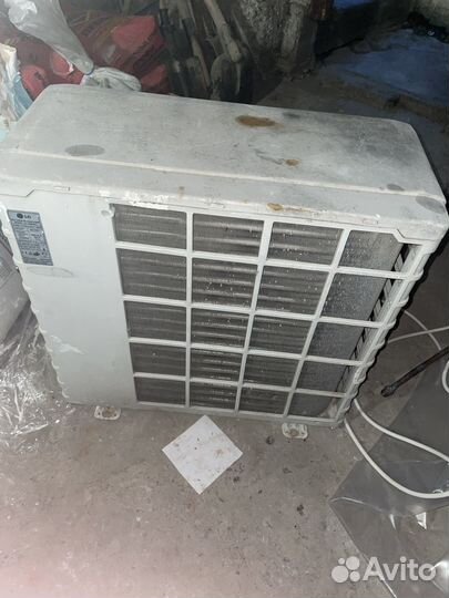 Внешний и внутренний блок от сплит системы