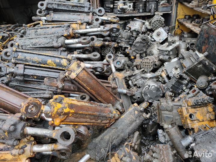 Гидроцилиндр на Кировец