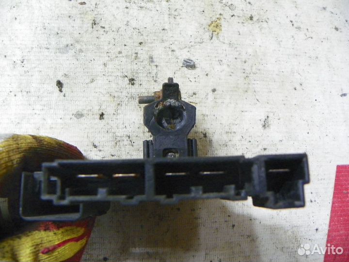 Клемма аккумулятора плюс Nissan X-Trail