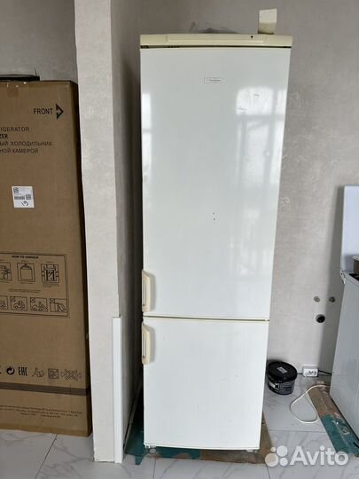 Холодильник electrolux бу