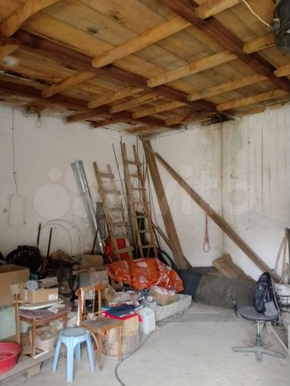 Гараж, > 30 м²