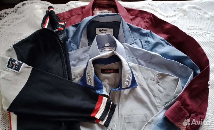 Школьные рубашки и кофта пакетом