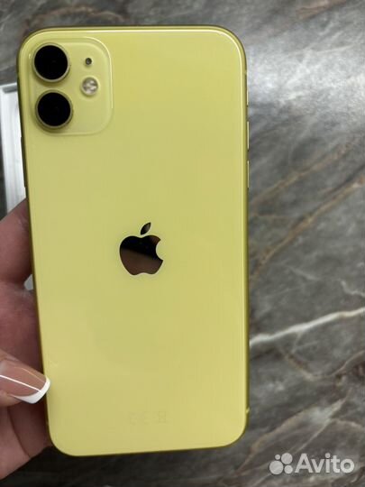 iPhone 11, 64 ГБ