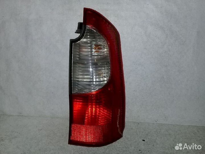 Фонарь (стоп сигнал) задний правый 220-87610 Wagon